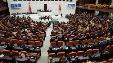 Turcia a adoptat o lege istorică pentru reintegrarea combatanților PKK