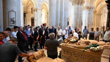 Voievodul Iancu de Hunedoara, comemorat în Catedrala Romano-Catolică din Alba Iulia, la 570 de ani de la moarte