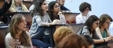 12 august – Ziua internațională a tineretului (ONU)
