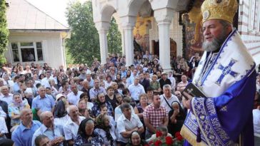 Maramureș: Mii de pelerini așteptați la Mănăstirea Rohia, care marchează 100 de ani de viață monahală