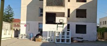 Brăila: Au început lucrările de demolare a Corpului B al Liceului de Arte ‘Hariclea Darclée’, încadrat în clasa de risc seismic I