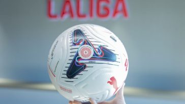 Fotbal: La Liga va introduce un senzor în mingile de joc pentru a sprijini echipa de arbitri în campionatul spaniol