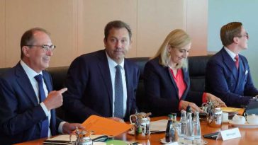 Germania: Guvernul aprobă proiectul ‘pensiei timpurii’ cu 10 euro pe lună pentru copii