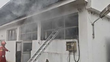 Suceava: Incendiu la o cameră tehnică a Spitalului Orășenesc Gura Humorului