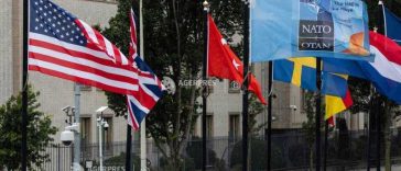 Ambasadorii țărilor NATO discută despre recentele încălcări ale spațiului aerian în Polonia și România