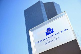 Reuters: BCE este aproape de a aproba preluarea Commerzbank de către UniCredit