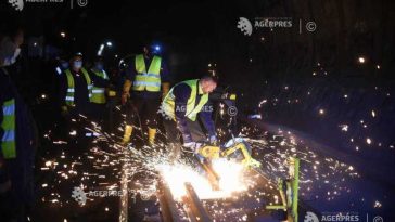 Producția industrială a scăzut cu 3,3%, în primul semestru din acest an (INS)