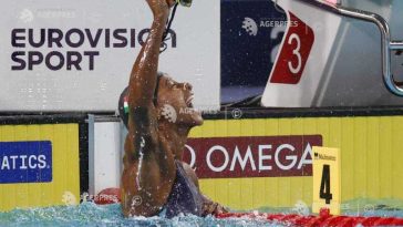 Natație: Italianca Sara Curtis a doborât recordul mondial la 50 m spate, la Europenele de la Paris