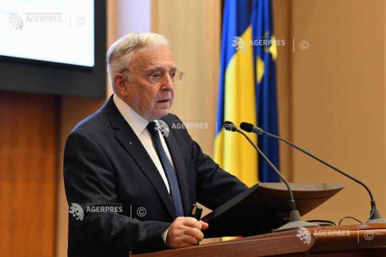Isărescu: Cred că partidele coaliției trebuie să se reașeze la masă; fiecare să facă concesiile necesare, să ducă țara mai departe