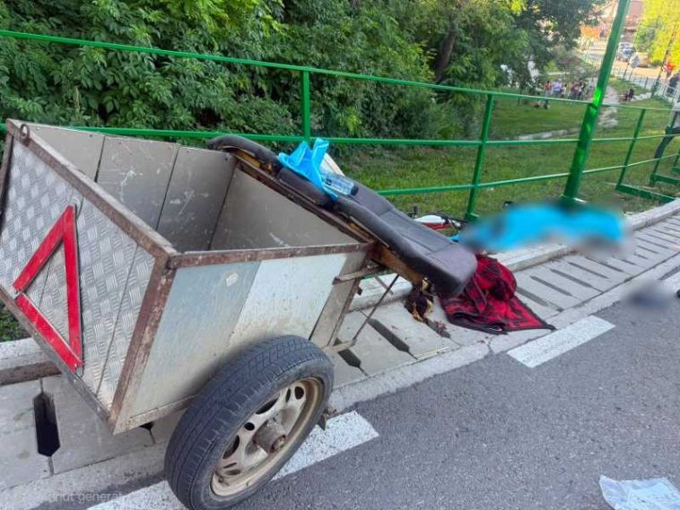 Suceava: Un bărbat a murit și două femei au fost rănite după ce s-au răsturnat cu un motocultor cu remorcă