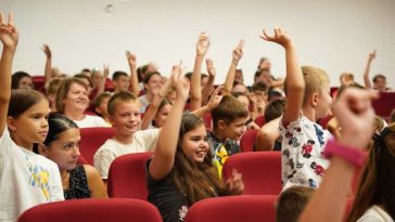 Maramureș: 30 de copii afectați de război din Ucraina au participat la o tabără internațională găzduită de comuna Moisei