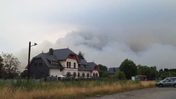 VIDEO/O comună din estul Belgiei, amenințată cu evacuarea din cauza incendiilor de vegetație