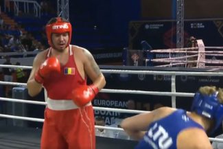 VIDEO Box: Doi români s-au calificat în sferturi la Europenele U19 din Serbia