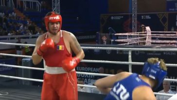 VIDEO Box: Doi români s-au calificat în sferturi la Europenele U19 din Serbia