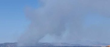 Incendii pe insula grecească Salamina: doi morți, sute de oameni evacuați
