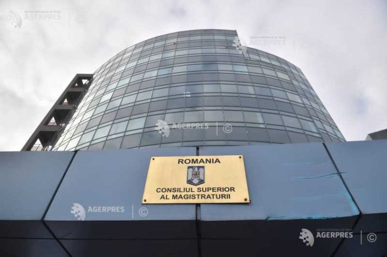 CSM, despre întâlnirea dintre Bolojan și Simina Tănăsescu: Se impun clarificări publice