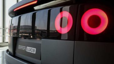 Primul automobil electric Ferrari s-a vândut pentru o sumă record 40 de milioane de dolari