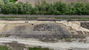 Timiș: Descoperiri arheologice pe traseul căii ferate Caransebeș-Lugoj; 23 de situri cu peste 500 de morminte preistorice (GALERIE FOTO)