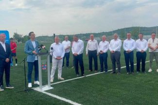 Sălaj: Bază sportivă cu terenuri de fotbal, inaugurată pe terenul unei foste unități militare din Zalău