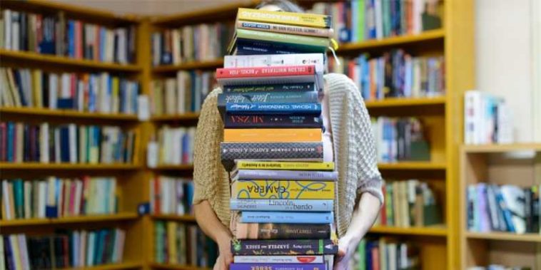 BIBLIOTECA AZI/ Covasna: Biblioteca actuală – între foșnetul paginii și ritmul alert al lumii digitale