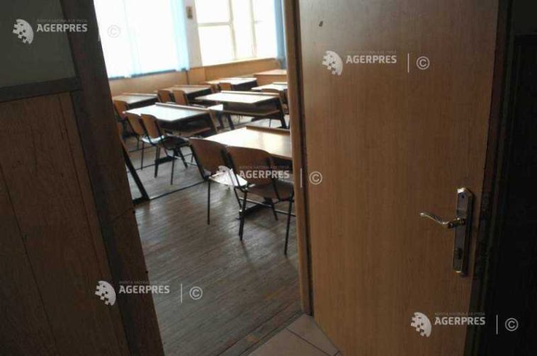 Salvați Copiii recomandă renunțarea la posibilitatea ca unitățile de învățământ liceal să organizeze examene proprii de admitere