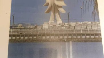 REPORTAJ/Mureș: Cum a renăscut memoria sculptorului Obeliscului din Costinești în inima copiilor din Zau de Câmpie