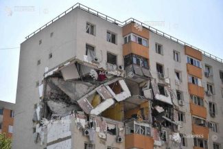 Ajutorul financiar pentru familiile afectate de explozia blocului din Rahova urmează să fie prelungit cu un an