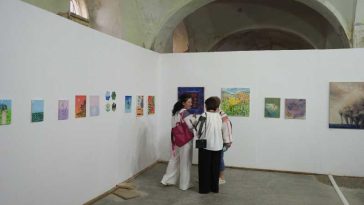 Sălaj: Fostul grajd al castelului Wesselényi din Jibou, transformat în spațiu pentru artă contemporană