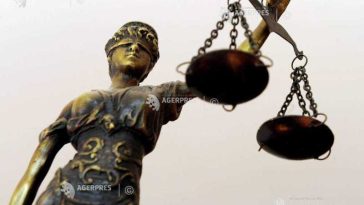 Cluj: Cele 7 persoane care au atacat un echipaj de ambulanță cu bâte, topoare și pietre rămân în arest preventiv