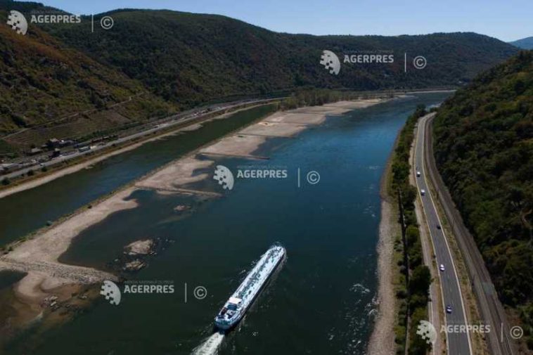 Traficul fluvial din Europa se desfășoară cu dificultate din cauza secetei