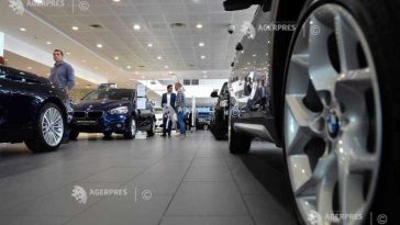 Afacerile din comerțul auto au scăzut ușor în prima jumătate a anului (serie brută)