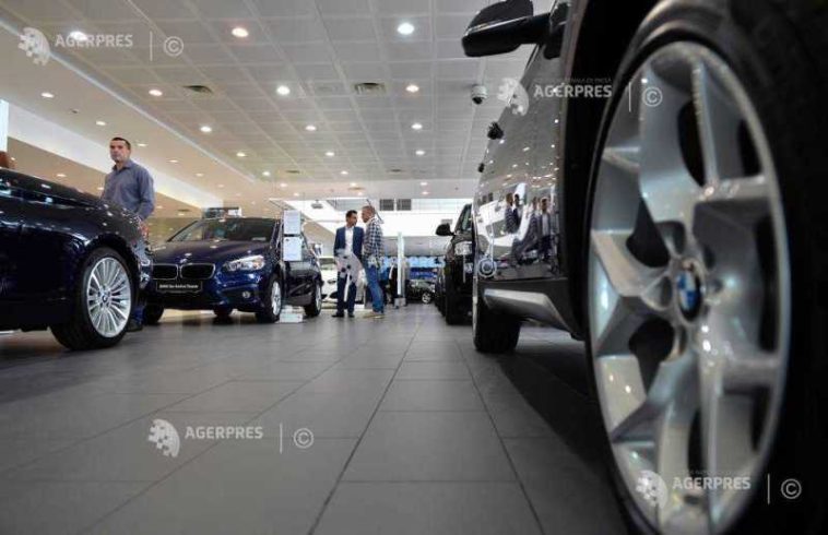Afacerile din comerțul auto au scăzut ușor în prima jumătate a anului (serie brută)
