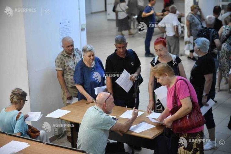 Sindicatele din casele de pensii amenință cu blocarea activității, dacă se menține forma actuală a Legii salarizării