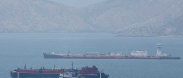 Tancurile petroliere stau la coadă pentru a încărca țiței în porturile din Venezuela