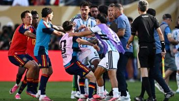 Fotbal – CM 2026: Argentinianul Leandro Paredes, suspendat 10 meciuri de FIFA