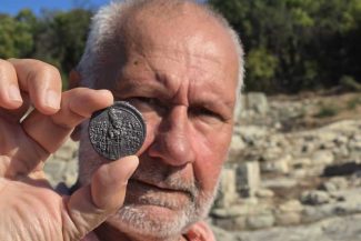 BTA / Un sigiliu al împărătesei bizantine Irina Comnena, descoperit la Perperikon