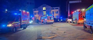 Arad: Trei persoane au suferit intoxicații ușoare și atac de panică, în urma unui incendiu la un centru medical