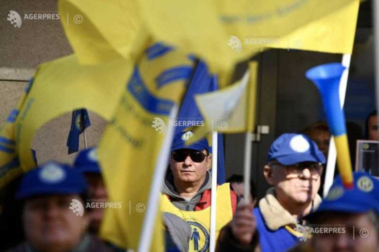 Federația ‘Solidaritatea Sanitară’: Angajații din sănătate, consultați în ceea ce privește impactul legii salarizării