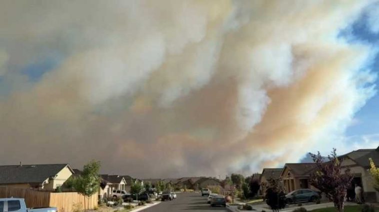 SUA: Peste 40.000 de persoane evacuate din cauza unui incendiu de vegetație în Nevada