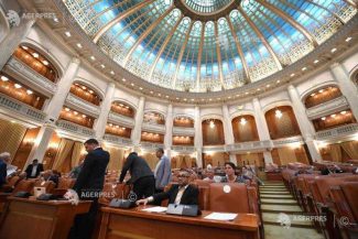 Camera Deputaților/ Ordinea de zi a sesiunii extraordinare – aprobată de plen
