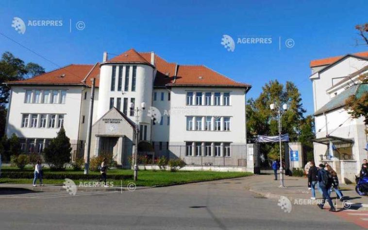 Bihor: Universitatea din Oradea își extinde oferta cu trei noi programe de studiu, două – în engleză