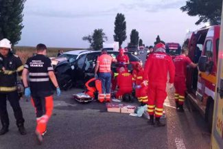 Vrancea: Un mort și trei răniți, între care o gravidă și un copil, într-un accident pe DN2-E85, la Sascut