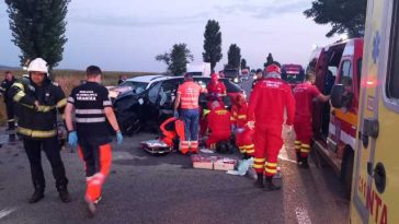 Vrancea: Un mort și trei răniți, între care o gravidă și un copil, într-un accident pe DN2-E85, la Sascut