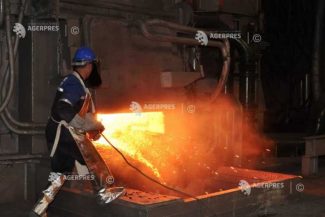 Cifra de afaceri din industrie a scăzut, în termeni nominali, cu 0,5%, în primul semestru