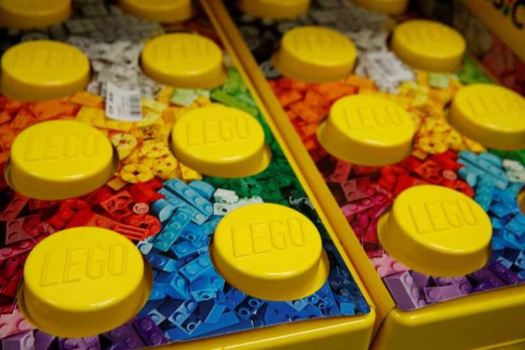 Vânzările Lego au crescut grație produselor cu tema Cupa Mondială, care au adus noi clienți