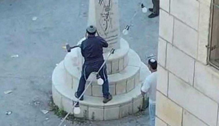 VIDEO Un deputat israelian a încercat să distrugă un memorial palestinian construit în nordul Cisiordaniei