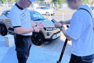 Poliția Locală a constatat că mulți tineri circulă haotic cu trotineta; au fost date amenzi