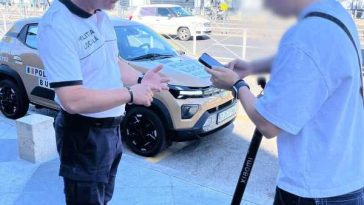 Poliția Locală a constatat că mulți tineri circulă haotic cu trotineta; au fost date amenzi