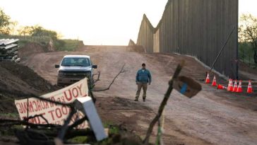 Autoritățile americane reiau construcția zidului de 100 de kilometri la granița dintre Arizona și Mexic