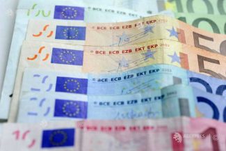 România nu-și mai poate permite finanțarea consumului pe datorie; 84 de miliarde de euro ajung la scadență în 2027-2030 (organizație)